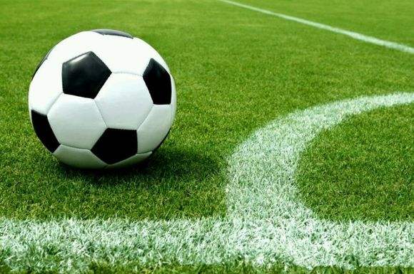 非洲杯：小组第二晋级 南非队3-2津巴布韦队